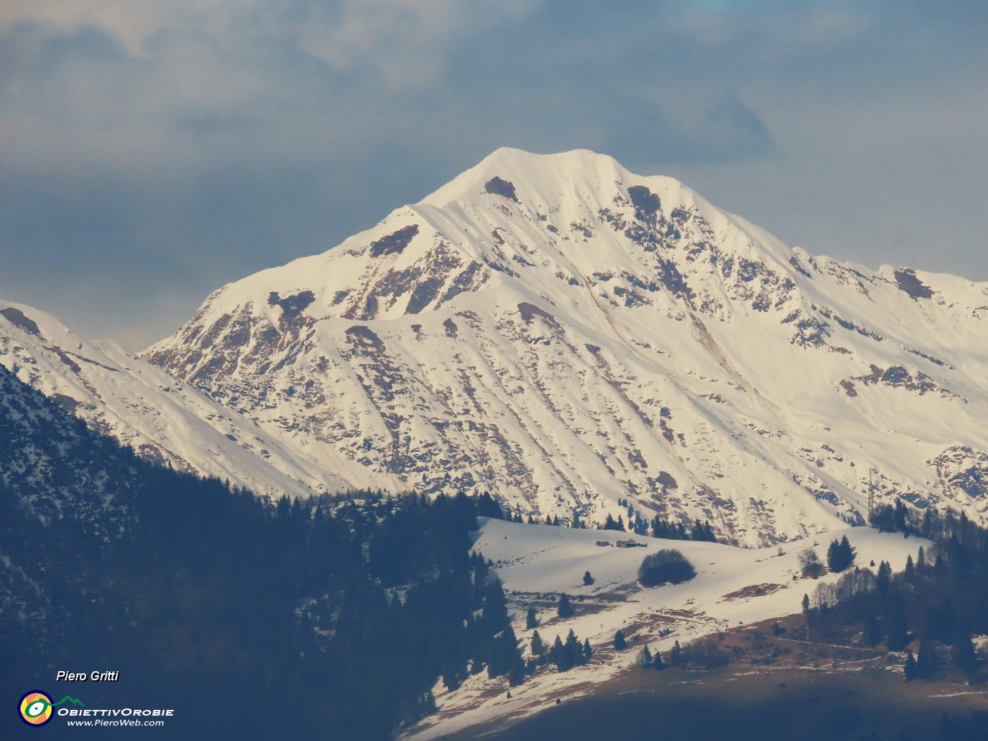 42 Zoom sul Monte Fioraro .JPG